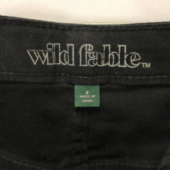 Wild Fable Black High Rise 11'' Inseam Denim Shorts - Picture 4 of 6